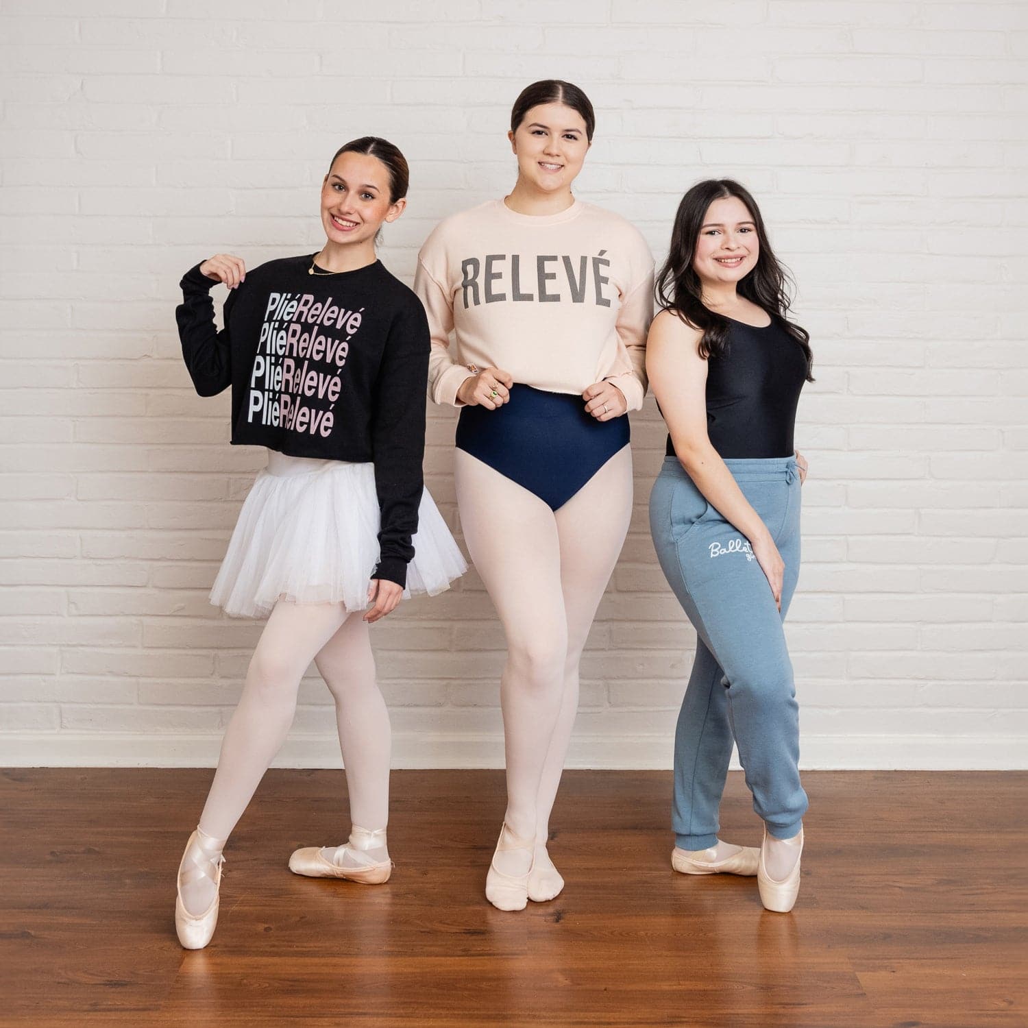 RELEVE Lightweight Cropped Crew - Fudge Dance ApparelWomens sweatshirts